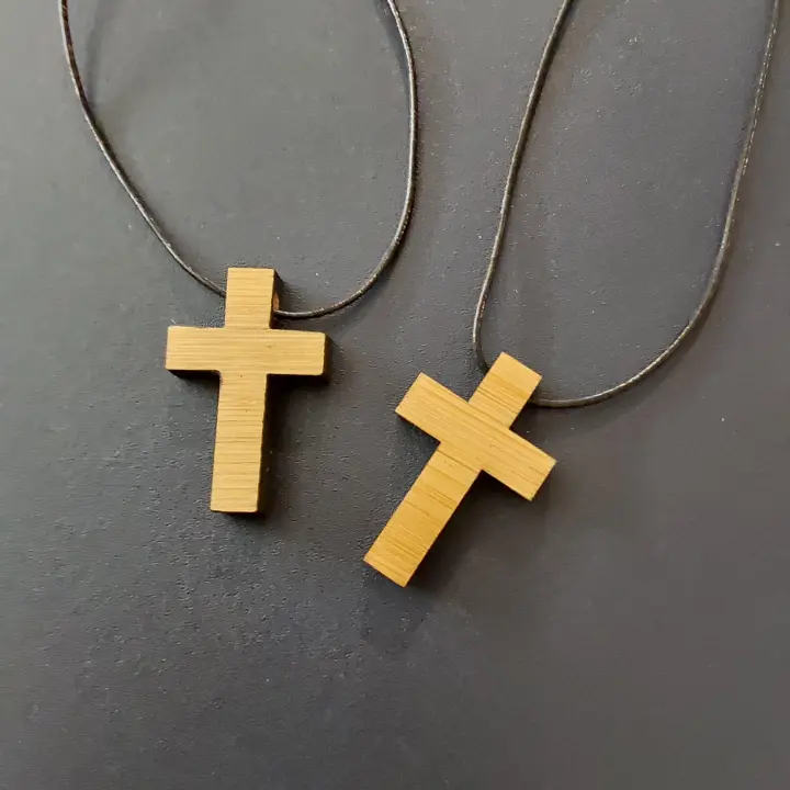 Simple rear view mirror Cross